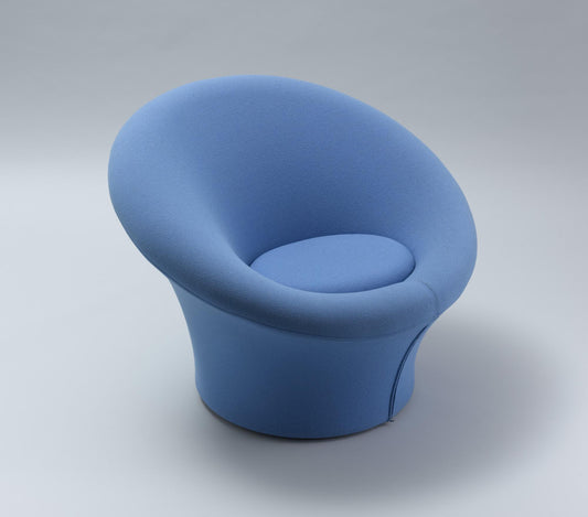 Ontdek de mogelijkheden voor het opnieuw bekleden van deze iconische designfauteuil